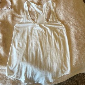 Lululemon love tank size 4